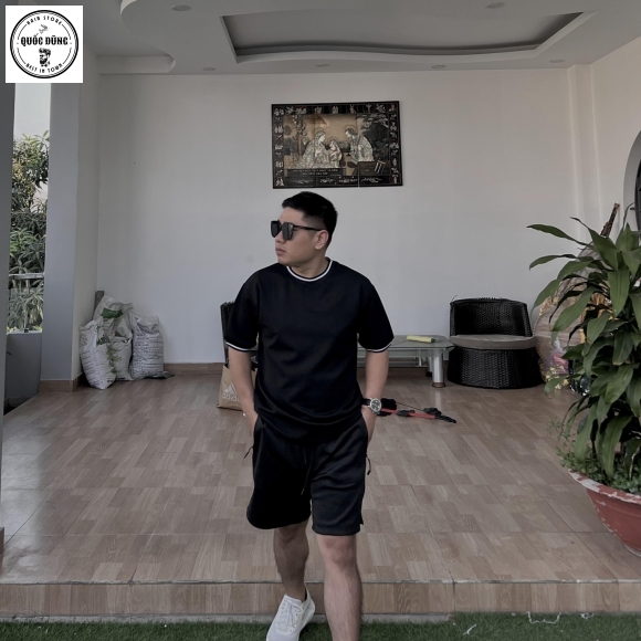 T-Shirt bo viền trắng size M, L