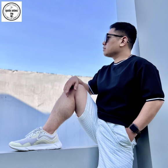 T-Shirt bo viền trắng size M, L